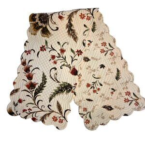 Floral Quilted Table Runner Scalloped Edges Rectangular 13" X 53" Reversible Cot